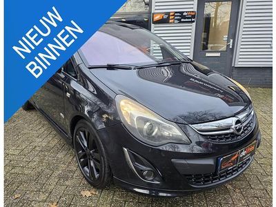 Zwart Gebruikt 2012 Opel Corsa OPC Hatchback | € 7.450 (Eerlijke prijs)