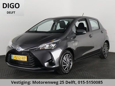 Grijs Occasion 2020 Toyota Yaris Active Hatchback | € 17.800 (Eerlijke prijs)