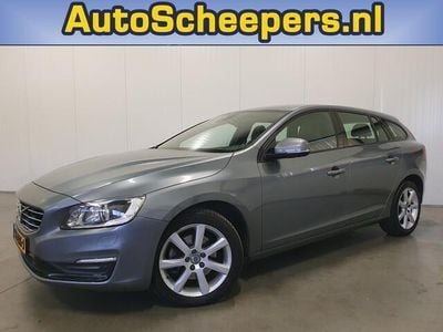 tweedehands Volvo V60 2.0 T4 Polar+ NAVI/LEDER/CRUISE/CLIMA/LMV