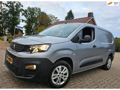 Grijs Occasion 2020 Peugeot Partner MPV | € 16.795 (Duur)