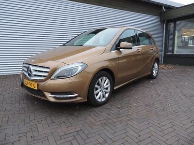 Bruin Gebruikt 2012 Mercedes B180 Ambition MPV | € 11.985 (Eerlijke prijs)