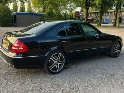 Mercedes E240