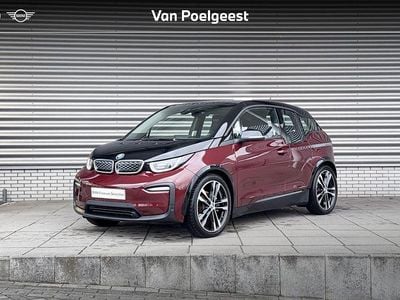 Aventurinrot / accent frozen grey metallic (rood metallic) Gebruikt 2022 BMW i3 Comfort Edition Hatchback | € 26.900 (Iets duurder)
