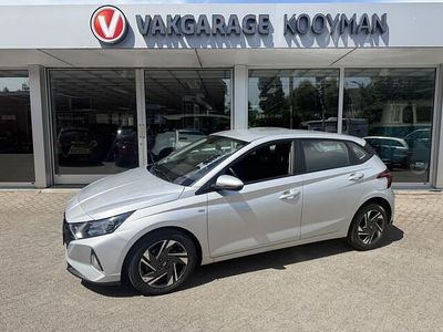 Grijs Occasion 2023 Hyundai i20 Trend Hatchback | € 20.450 (Eerlijke prijs)