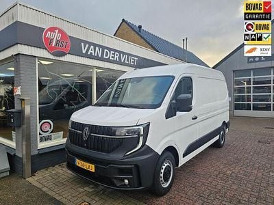Wit Nieuw 2025 Renault Master Van | € 36.950 (Super prijs)