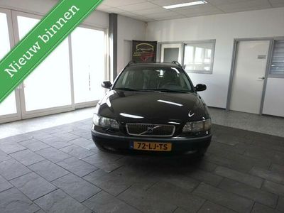 tweedehands Volvo V70 2.4 Comfort Line zwart LPG nwe APK Youngtimer