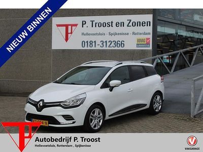 Wit Gebruikt 2016 Renault Clio GrandTour Zen Stationwagen | € 9.900 (Eerlijke prijs)