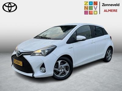 Occasion Toyota Yaris Hybrid Trend 101 PK (74 kW) 2017 Wit Hatchback