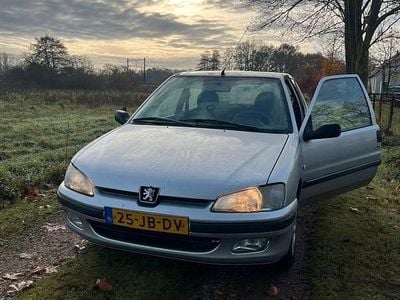 Peugeot 106