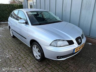 Grijs Occasion 2005 Seat Ibiza Reference Hatchback | € 1.000
