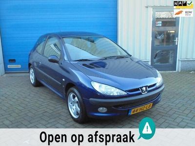 tweedehands Peugeot 206 1.4 XS Premium LEER TREKHAAK APK