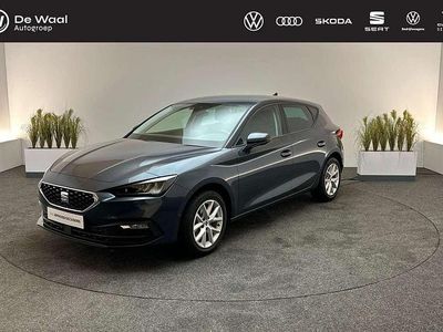 Grijs Gebruikt 2025 Seat Leon Business Hatchback | € 32.895 (Iets duurder)