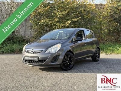 Grijs Occasion 2011 Opel Corsa Hatchback | € 6.999 (Eerlijke prijs)
