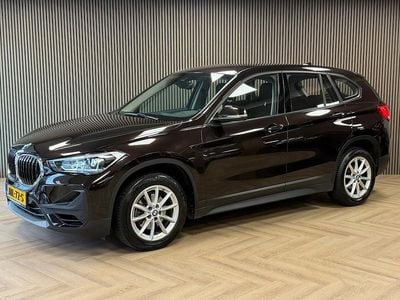 Bruin Gebruikt 2020 BMW X1 Executive SUV | € 22.500 (Goede deal)