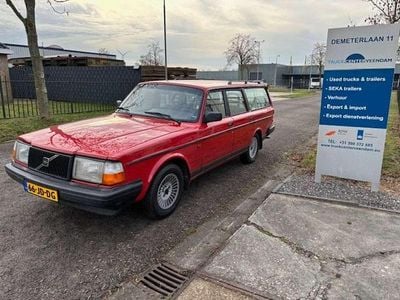 Rood Occasion 1991 Volvo Polar Stationwagen | € 12.400