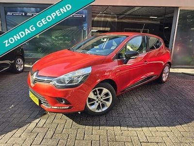 Rood Occasion 2016 Renault Clio IV LIMITED Hatchback | € 6.750 (Eerlijke prijs)