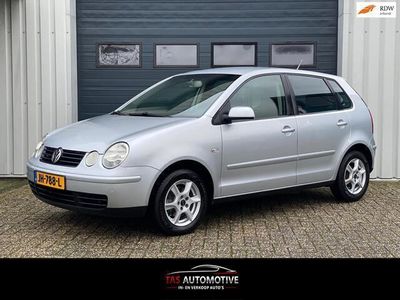 tweedehands VW Polo 1.4-16V Highline 5-deurs AIRCO / CRUISE!