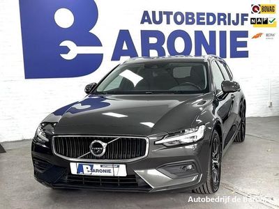Grijs Occasion 2021 Volvo V60 Inscription Stationwagen | € 19.995 (Duur)