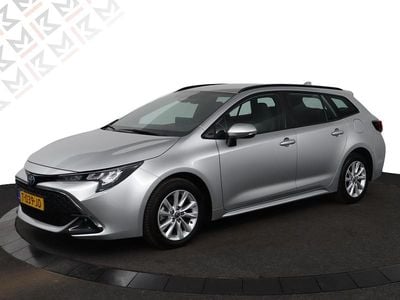 Grijs Occasion 2023 Toyota Corolla Hybrid Active Stationwagen | € 23.449 (Eerlijke prijs)