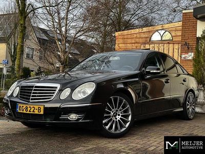 Zwart Gebruikt 2009 Mercedes E300 Avantgarde Sedan | € 7.450