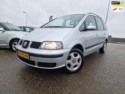 tweedehands Seat Alhambra 2.0 Reference/ 7 personen /airco/nap/open dak/apk 18-09-2024/rijd schakelt goed inruilen is mogelijk