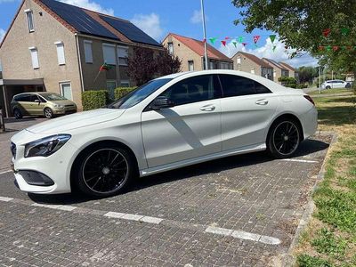 Wit Gebruikt 2016 Mercedes CLA180 AMG Sedan | € 16.200 (Eerlijke prijs)