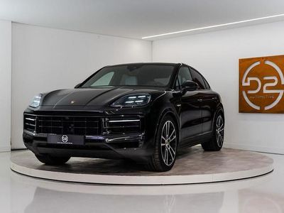 Zwart Occasion 2024 Porsche Cayenne SUV | € 111.980 (Eerlijke prijs)