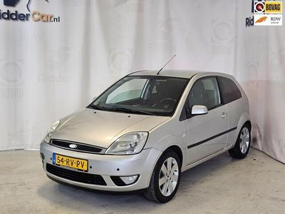 tweedehands Ford Fiesta 1.6 Futura|1E EIG|APK9-24|TREKHAAK|CRUISE|AIRCO|EL