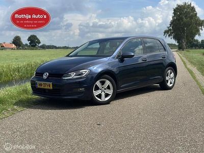 Blauw Gebruikt 2013 VW Golf VII Highline Hatchback | € 6.950 (Eerlijke prijs)