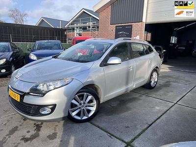 Grijs (metallic) Gebruikt 2012 Renault Mégane GrandTour Expression Stationwagen | € 3.499 (Goede deal)