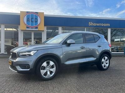Grijs (metallic) Gebruikt 2019 Volvo XC40 Inscription SUV | € 21.800 (Super prijs)