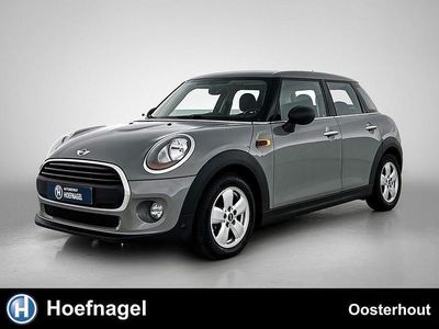 Grijs Gebruikt 2018 Mini ONE Business Hatchback | € 13.200 (Eerlijke prijs)
