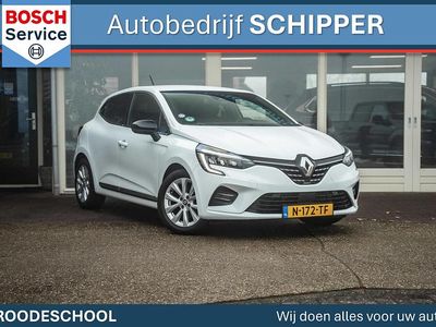 Wit Occasion 2022 Renault Clio V Intens Hatchback | € 16.950 (Eerlijke prijs)