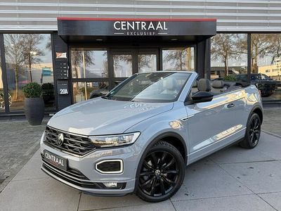 Grijs Occasion 2021 VW T-Roc Cabriolet R-line Cabriolet | € 29.850 (Eerlijke prijs)