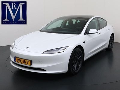 Wit Occasion 2026 Tesla Model 3 Long Range AWD Sedan | € 39.899 (Eerlijke prijs)