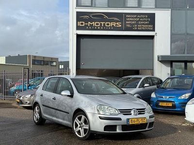 Occasion VW Golf IV Trendline 75 PK (55 kW) 2004 Grijs Hatchback