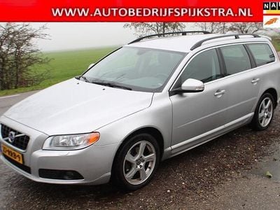 Grijs (metallic) Gebruikt 2011 Volvo V70 Stationwagen | € 5.950 (Goede deal)