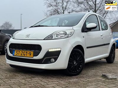 Wit Gebruikt 2012 Peugeot 107 Active Hatchback | € 3.999 (Eerlijke prijs)