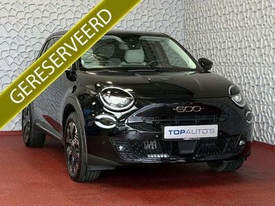 Occasion Fiat 600 La Prima 120 PK (88 kW) 2025 Zwart (metallic) SUV