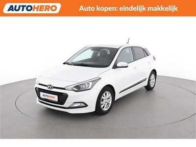 Wit Occasion 2017 Hyundai i20 Passion Hatchback | € 10.649 (Eerlijke prijs)