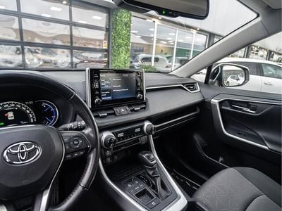 Wit Gebruikt 2022 Toyota RAV4 Active SUV | € 32.950 (Goede deal)