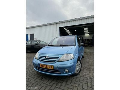 Blauw Gebruikt 2003 Citroën C3 Exclusive Hatchback | € 999 (Iets duurder)