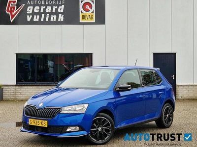 Blauw (metallic) Gebruikt 2019 Skoda Fabia Monte Carlo Hatchback | € 14.660 (Eerlijke prijs)