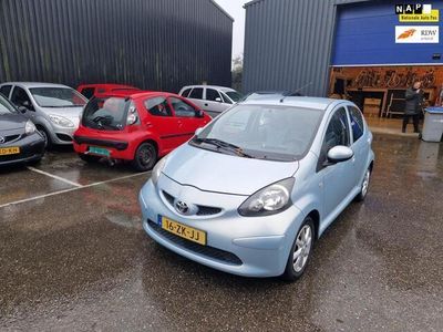 tweedehands Toyota Aygo 1.0-12V +