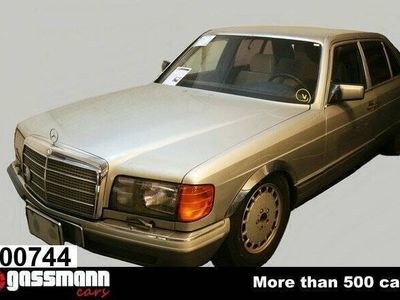 Zilversilber Occasion 1984 Mercedes 500 Sedan | € 9.900