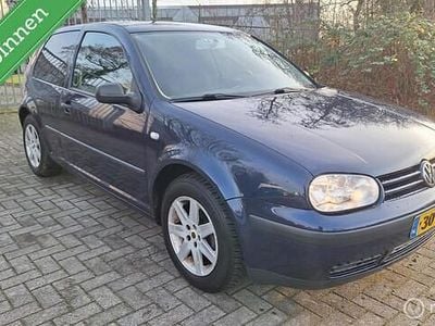 Blauw Gebruikt 2000 VW Golf IV Hatchback | € 795 (Goede deal)