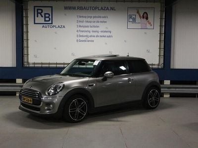 Grijs Gebruikt 2016 Mini ONE Business Hatchback | € 9.950 (Eerlijke prijs)