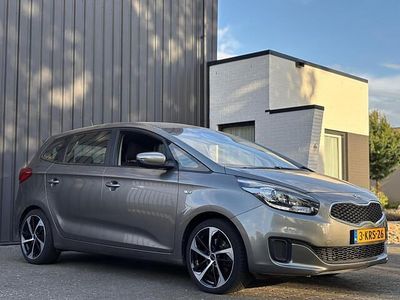 Grijs Gebruikt 2013 Kia Carens Comfort MPV | € 9.850 (Iets duurder)