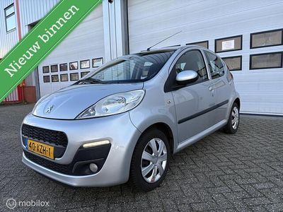 Grijs Gebruikt 2012 Peugeot 107 Active Hatchback | € 2.495 (Eerlijke prijs)