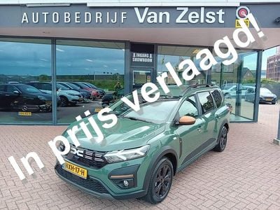 Groen Gebruikt 2024 Dacia Jogger Extreme MPV | € 26.950 (Eerlijke prijs)